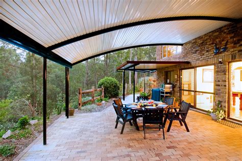 patio  curved roofs stratco outback curved roof patio