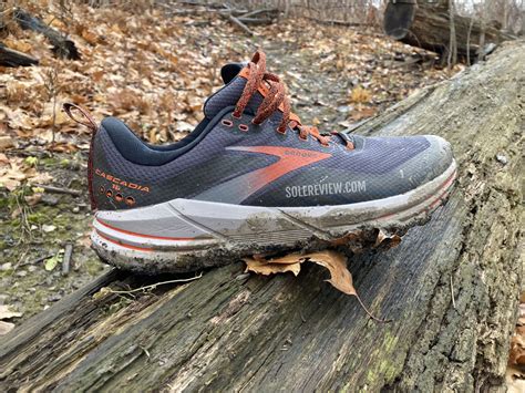 brooks cascadia  review running shoes guru lupongovph