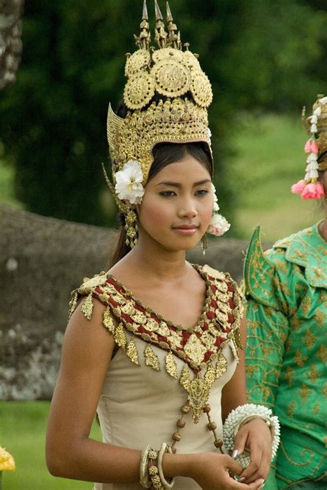 Beautiful Cambodian Girl Cambodian Women Oriental Fashion Costumes