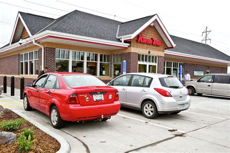 kwik trip rollout begins company opens     stores  twin ports area duluth