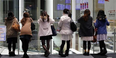 Japanese Youth Arent Having Enough Sex Business Insider