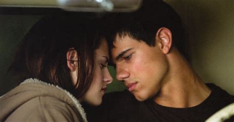 Top Trend News Twilight 25 Crazy Revelations About Bella And Jacob S
