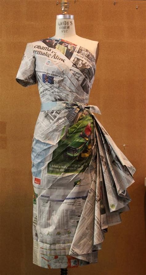 herbruiksels creatief met kranten vestidos de papel vestido de periodico ropa  material