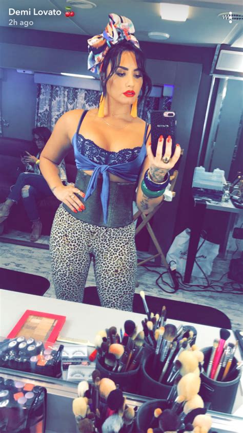 star session model nn demi lovato rocks sexy pin  style   snapchat imgspice sessions
