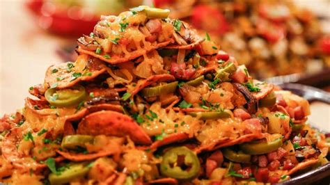 7 Perfect Nacho Recipes You Must Make On Sunday Rachael Ray Show