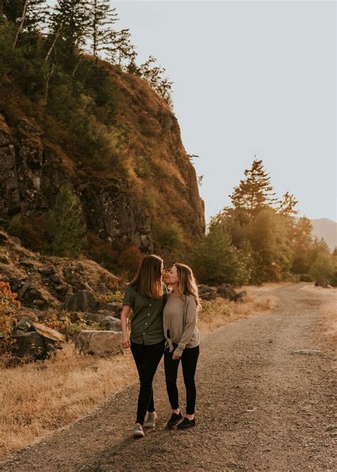 columbia river gorge engagement session hayley emily portland