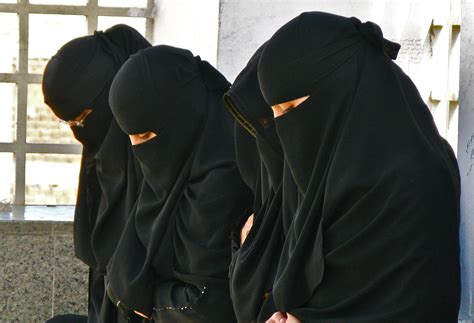hijab woman and social movment in contemporary iran motahar amiri