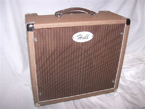 hull amps  amps