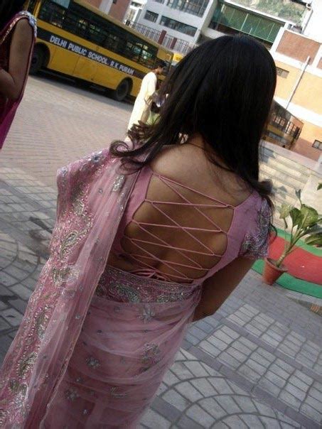 Tamil Mallu Aunties Back Pose In Low Cut Blouse Xxx Sex