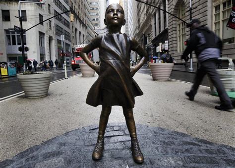 State Street Installs ‘fearless Girl’ Statue In Wall