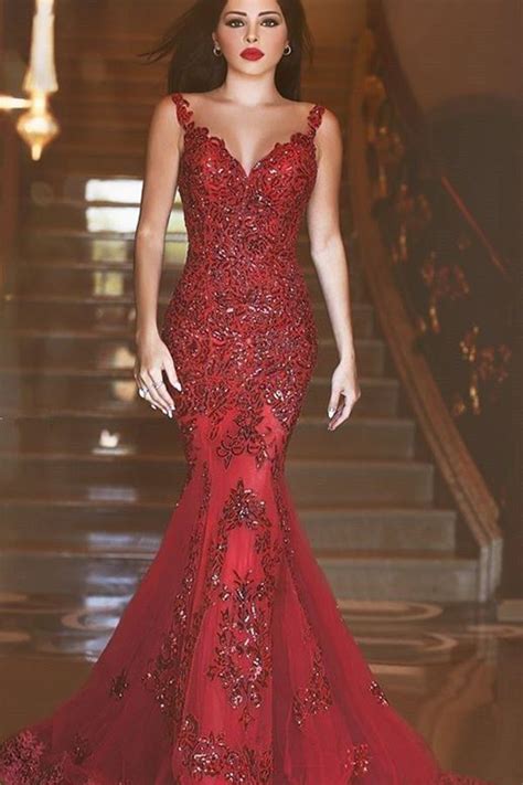 Gorgeous Red Mermaid V Neck Backless Prom Dresses With Beading