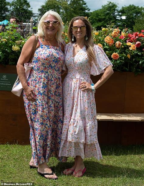 vanessa feltz and daughter allegra put on floral displays for hampton