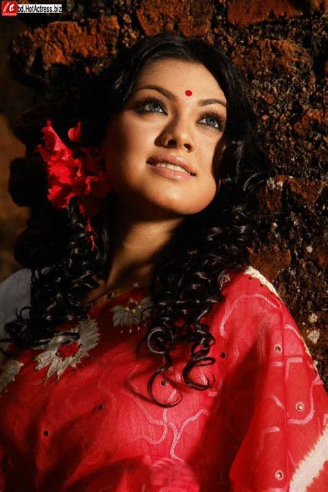 nusrat imroz tisha bangladeshi popular hot and sexy bangla drama