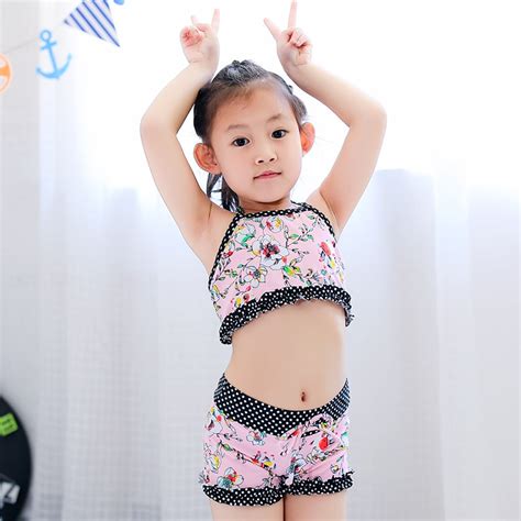 2018 New Girls High Neck Two Piece Swimsuit Beach Cute Print Swimwear