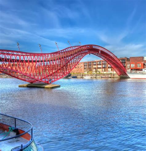 worlds  unusual bridges architecture design