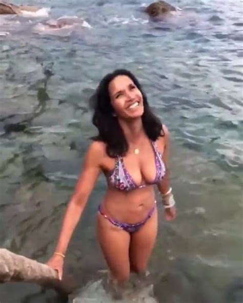 Padma Lakshmi In Bikini In The Water Hd Porn 3b Xhamster