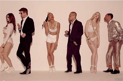 robin thicke s nude ‘blurred lines video banned