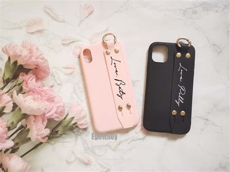 custom phone casepersonalised hand strap phone case  etsy