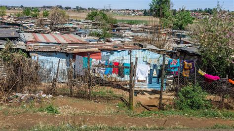 slums  south africa continues    hurdle  poverty alleviation