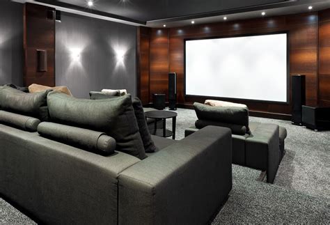 How To Create The Ultimate Private Home Theater