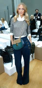 poppy delevingne looks picture perfect at chloe show