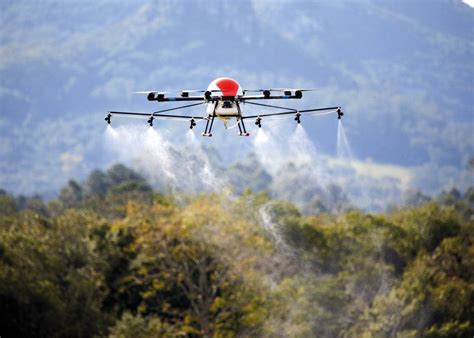 saiba como funciona  pulverizacao  drones na agricultura ortopixel