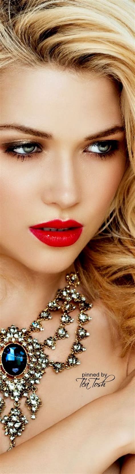 téa tosh beautiful eyes perfect red lips beautiful blonde