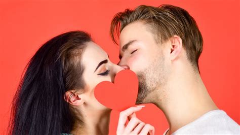 the surprising number of muscles used when kissing