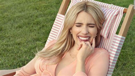 Emma Roberts Becomes First Pregnant Cosmopolitan Cover Star Cnn Style