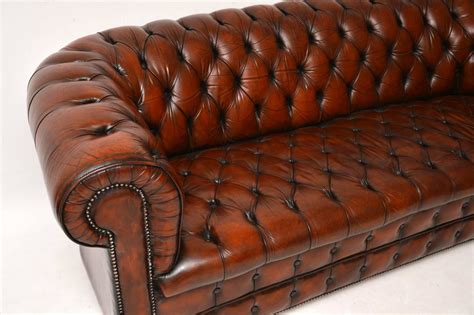antique victorian style deep buttoned leather chesterfield sofa marylebone antiques
