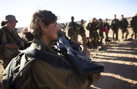 female soldiers of israel defense forces s karakal combat