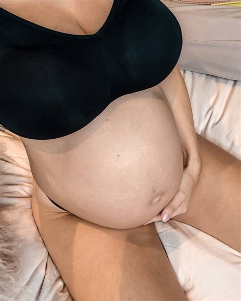 Ashley James Poses In A Sexy Bikini While Pregnant 16