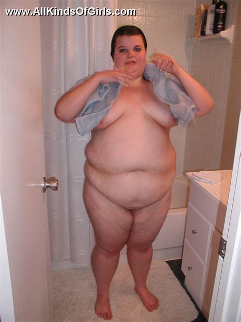 Super Bbw Wife Taking A Shower Golden Bbw Picture 12