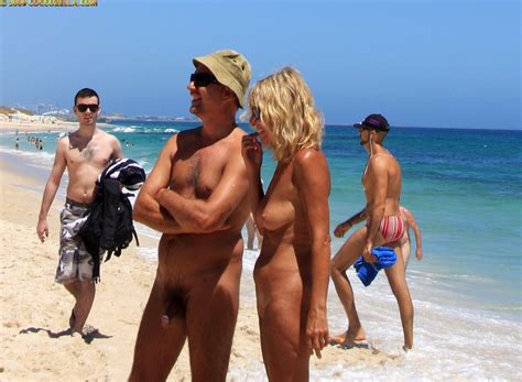 lenteloco101 haulover beach 2009 8 46 in gallery public nudity and nude couples picture 129