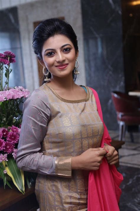 actress anandhi beautiful pictures and hot wallpapers