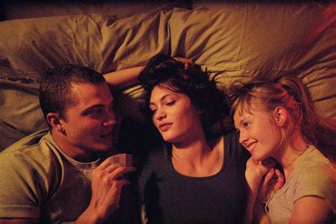 5 film yang menampilkan adegan intim secara nyata