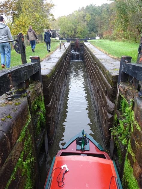 entering canal lock natpacker