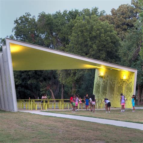 modern park pavilion rises  dallas dwell