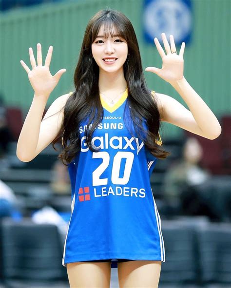 The Most Beautiful Cheerleader In Korea Daily K Pop News