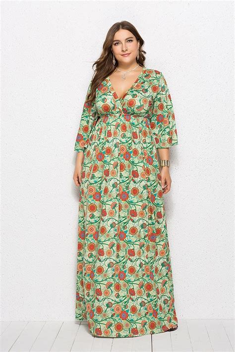 Floral Pleated Maxi Dress With V Neck And Long Sleeve