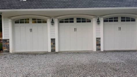 colonial garage  wayne gravel driveway grey exterior  simo garage door llc