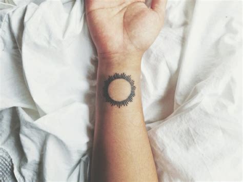 tato kecil  ide  desain menarik  desain hebat