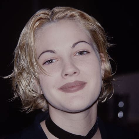drew barrymore s thin eyebrows were so hot in the 90s glamour