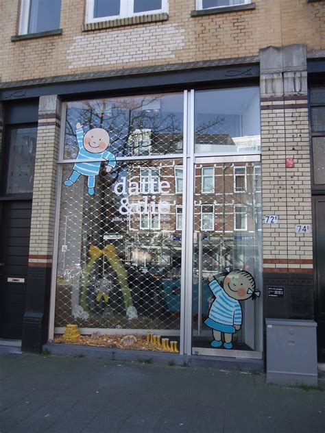 datte die lusthofstraat kralingen rotterdam simple camera window shopping public art