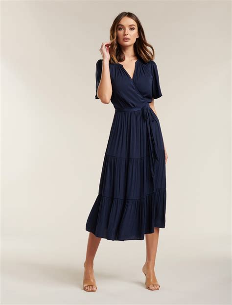 Anna Flutter Sleeve Midi Dress Women S Fashion Forever New