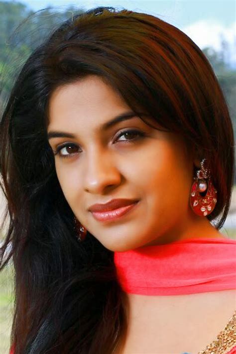 mythili malayalam movie actress latest non watermark best image gallery photo plus gold big
