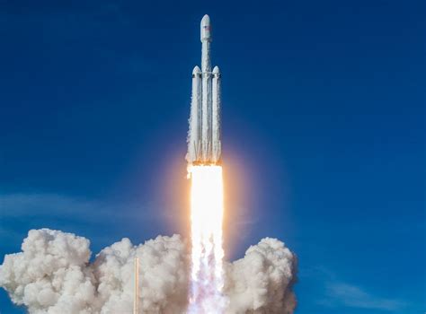 spacexs falcon heavy rocket     hit  satellite companies ars technica