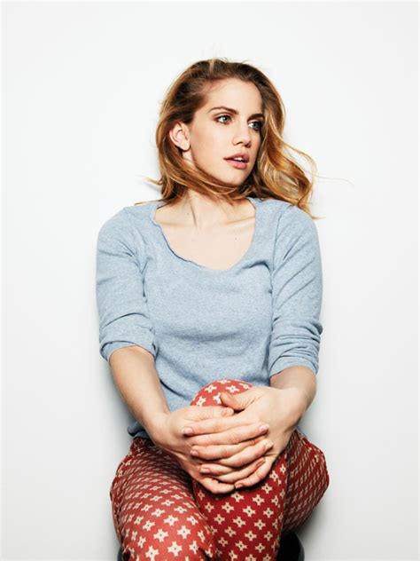 two decades after my girl anna chlumsky returns with veep oh no they didn t
