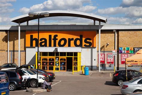 halfords  repay furlough grant  profits expected  soar uk investor magazine