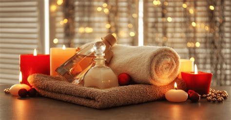 gift  massage   happy holiday moyer total wellness